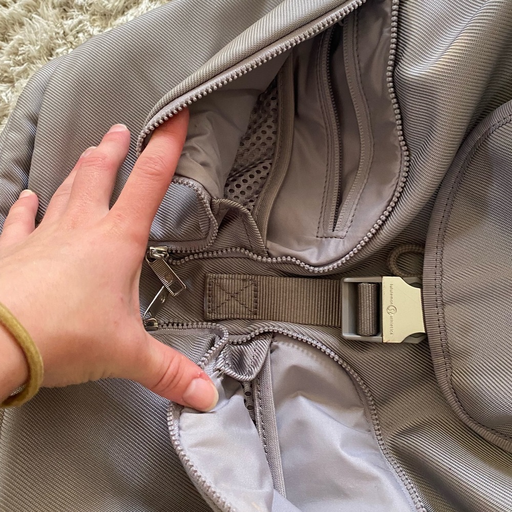 Lululemon backpack - Picture 4 of 7